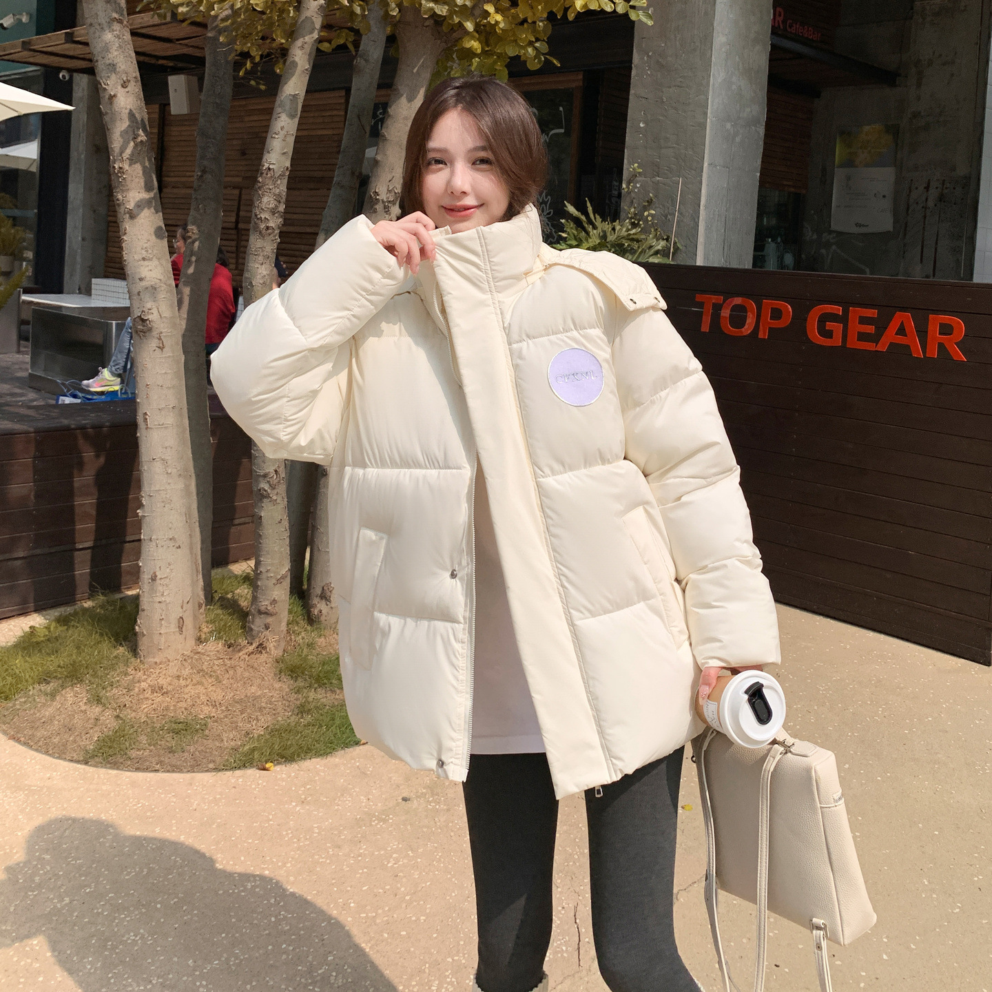 2025 invierno nuevo estilo coreano suelto engrosado calentamiento ropa de algodón coreana mujer corta chaqueta de pan pequeño image 4