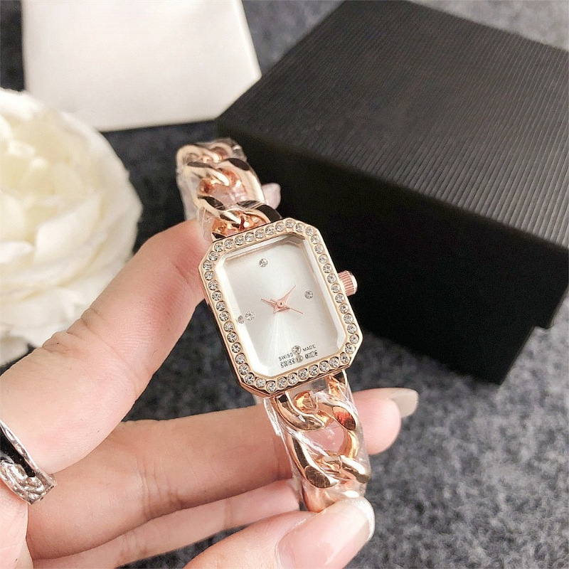 Live Broadcast Popular Square Watch Women's New Bracelet Fashion Quartz Watch Women's Watch Light Luxury Korean Women's Watch