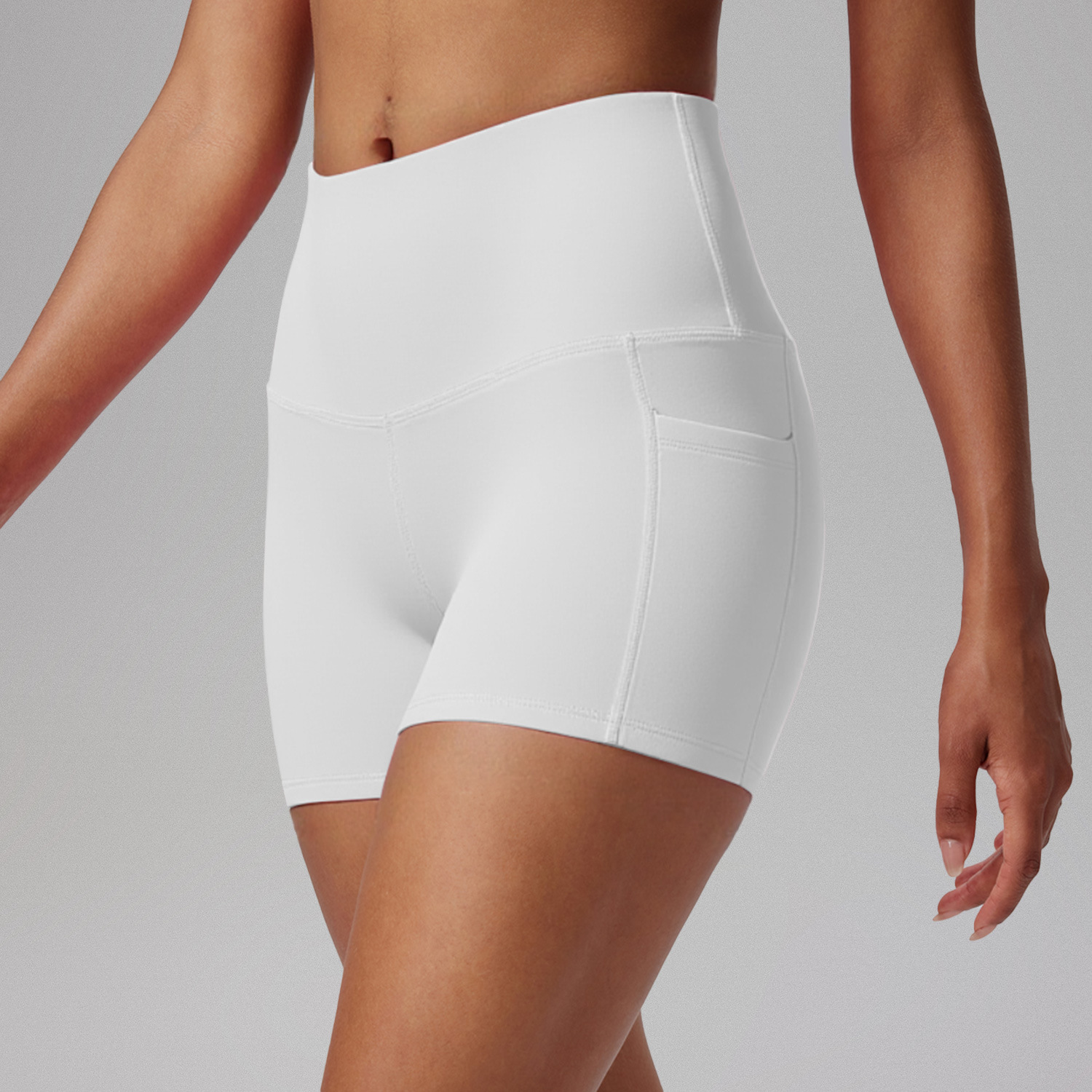 [three-quarter pants with t-line + side pockets] white