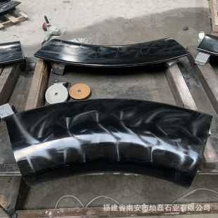 �S�Vֱ���ڽ�ɳ����ʯ��ʯ�ĵ�����b�ɒ��ɫ�����ҹ��̾��^ʯ��