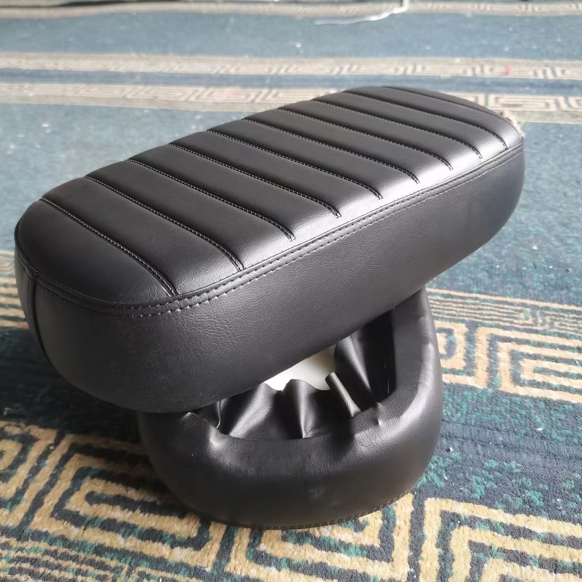 Deep-Seated 009 Electric Scooter Rear Seat Cushion, Thickened Caterpillar-Style Passenger Seat, 007 Electric Scooter Seat Cushion, Universal Modified Seat Cushion