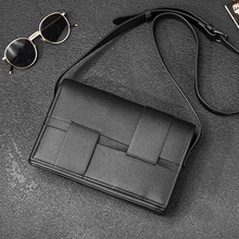 现货批发男士单肩包手工编织横款皮质小方包百搭相机包斜挎包2025