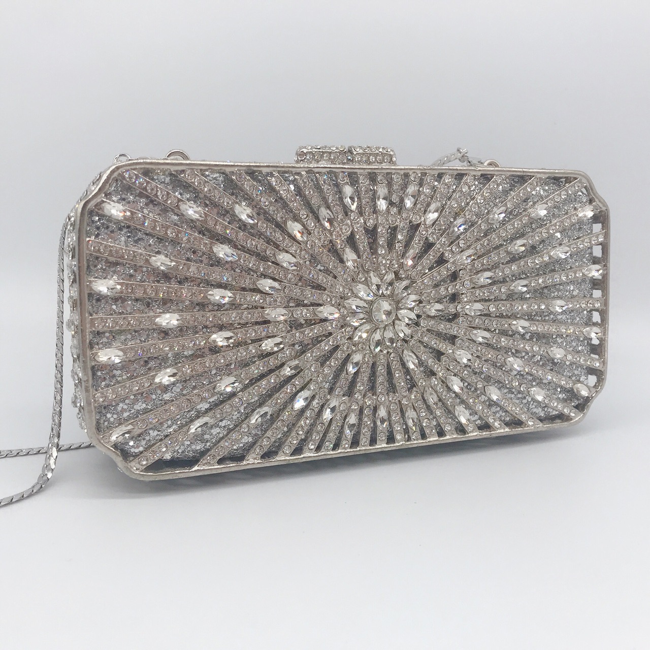 Túi clutch nữ đính đá dạ hội hộp kim loại khung cứng — bạc