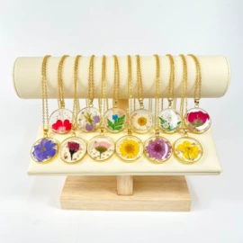 项链;耳环;树脂工艺品