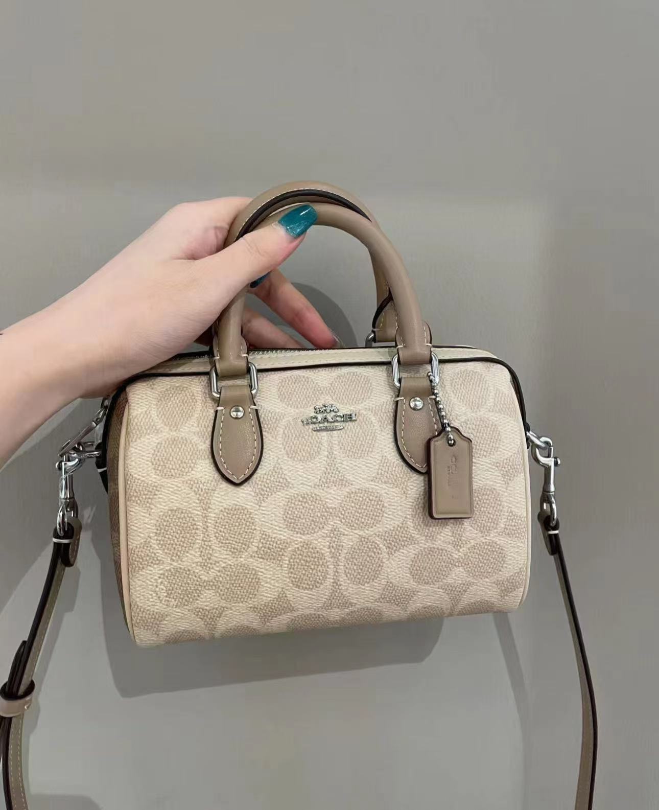 Bean paste + airplane box + gift bag