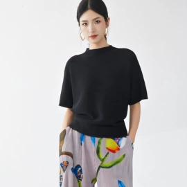 连衣裙;女式T恤;时尚休闲套装