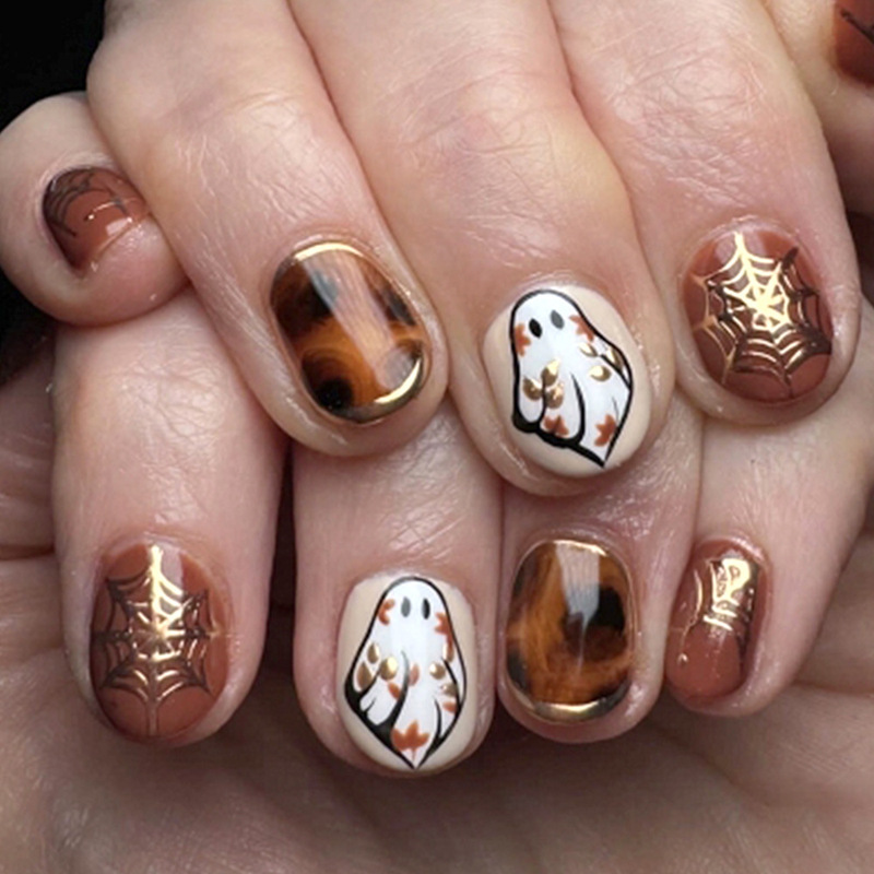 Short Glossy Square Nails Halloween Nail Art with Gold Spider Web and Ghost Design, 24 Pieces Wearable Nails, Removable Fake Nail Tips