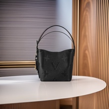 �羳����������l25��ƷŮʿAll in BB ����Ů��ˮͰ������μ��