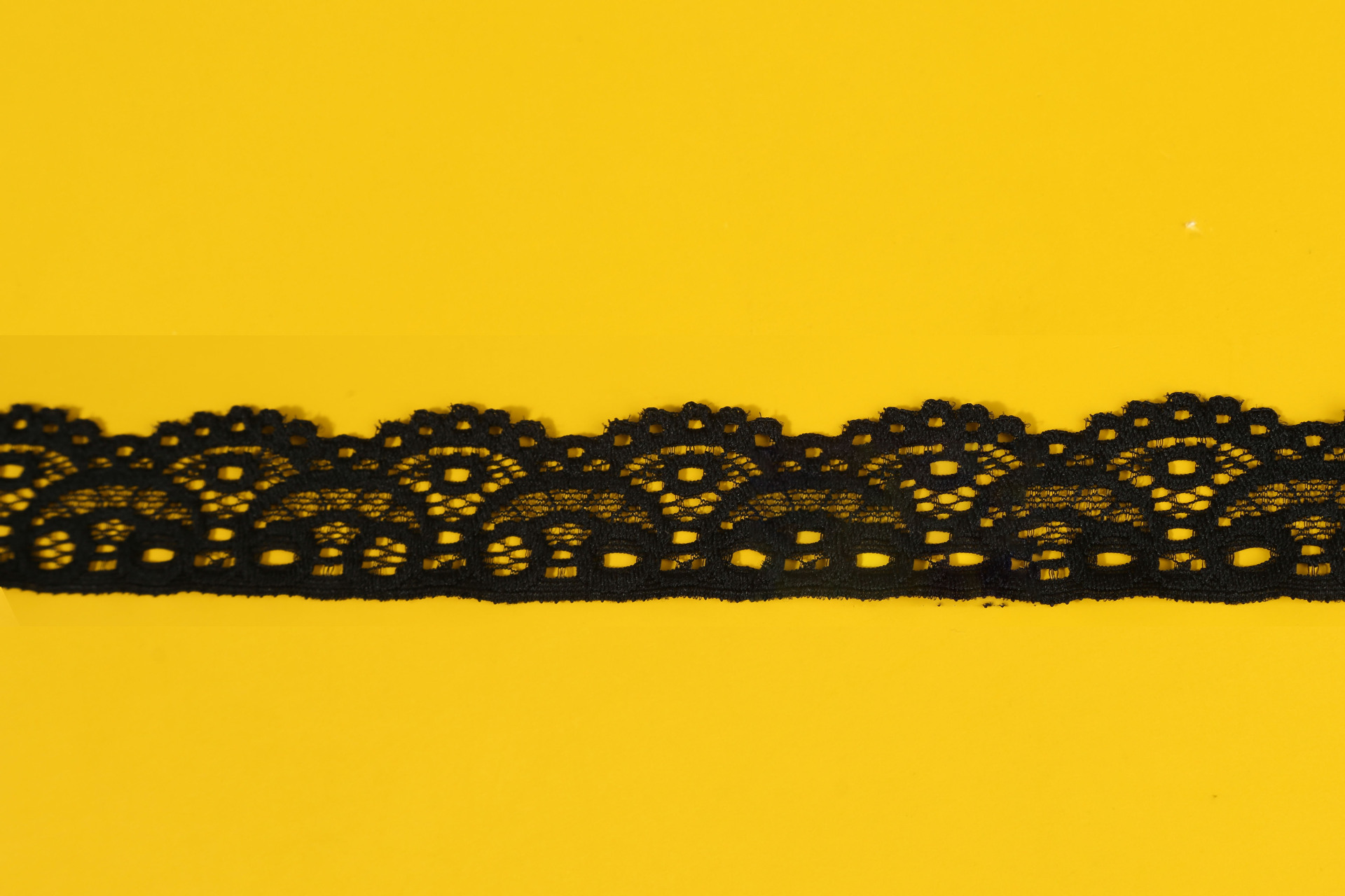 Accesorios de encaje de nylum blanco, decoración hueca de borde ancho de alta gama, cuello, falda, cortina, tela de mesa al por mayor