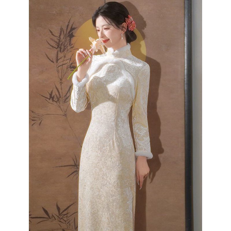 White Winter Clothing Fleece-Lined and Thickeneded Chinese Style Long-Sleeved Cheongsam 2025 New Women's Retro Waist Autumn and Winter