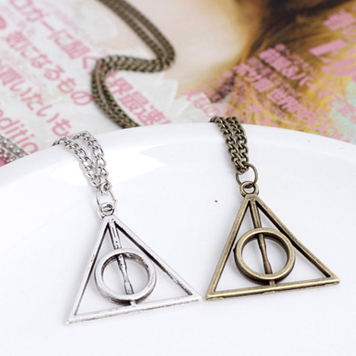 European and American jewelry Harry Potter necklace Luna Deathly Hallows triangle pendant retro necklace sweater chain wholesale