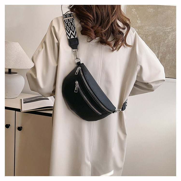 Women's Streetwear Solid Color Pu Leather Waist Bags display picture 23