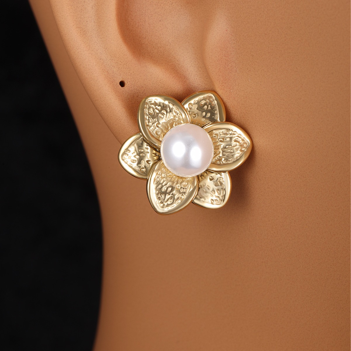 Xuping joyería de acero inoxidable perla flor perla pendientes de nicho de alto nivel retro pendientes de flores