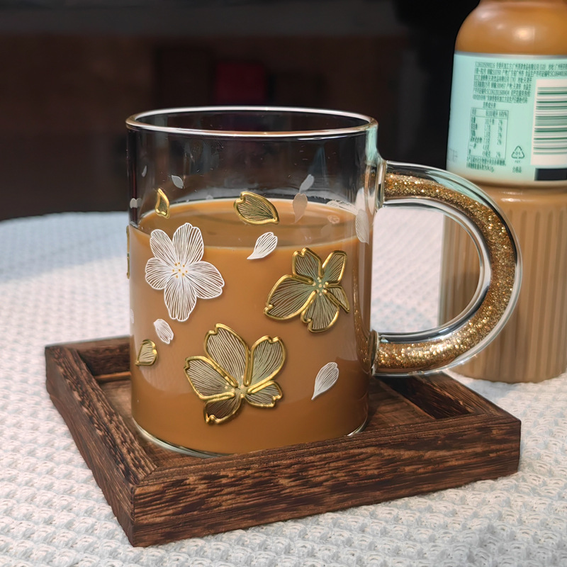 樱花勾线玻璃杯