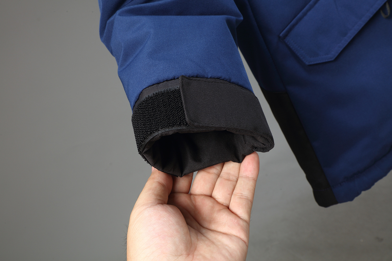 Hot selling winter clothing men's workwear new year trendy brand thick casual medium long cotton jacket_voghion.com