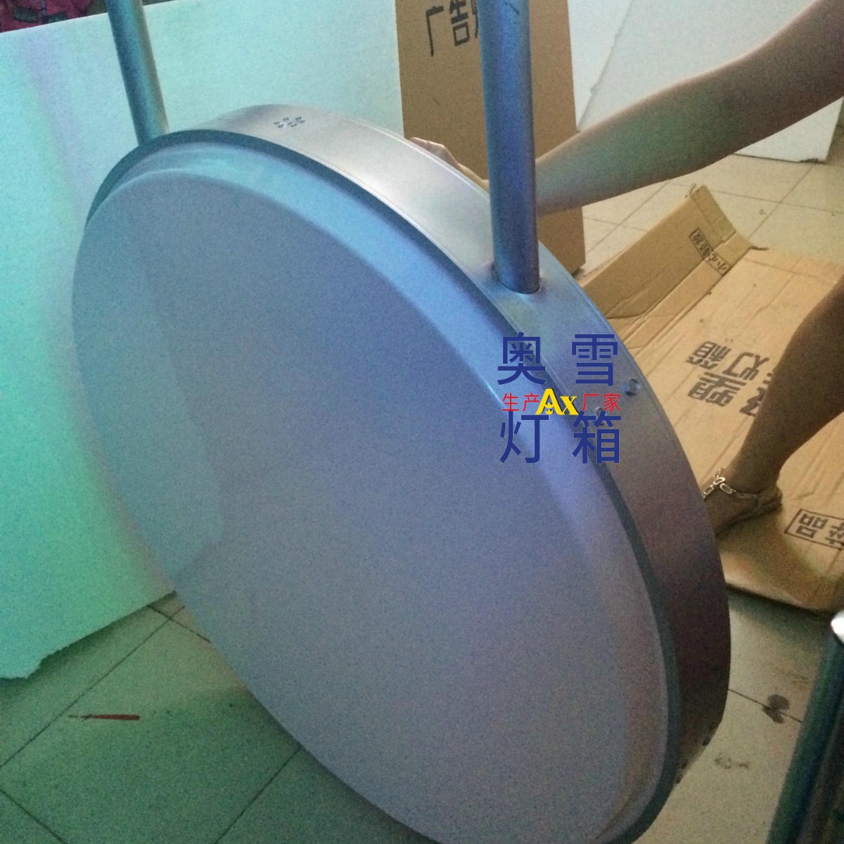 制作路灯杆灯箱 圆形电杆led灯箱 电杆立式灯箱