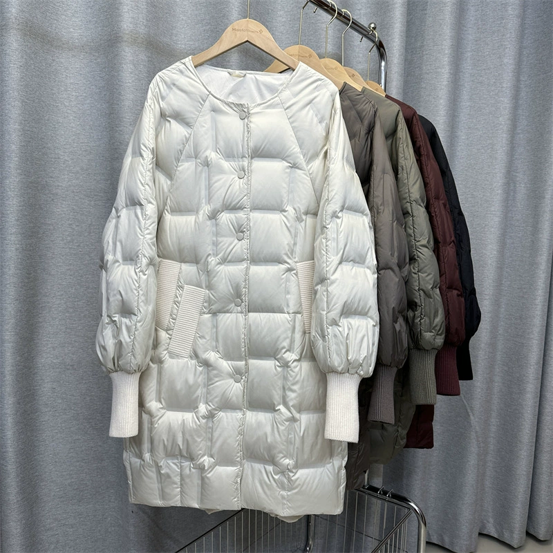 Женская зимняя куртка-пуховик средней длины без воротника в корейском стиле, новинка 2025 года, утепленная, оверсайз, большого размера, с тремя карманами на клеевой ленте