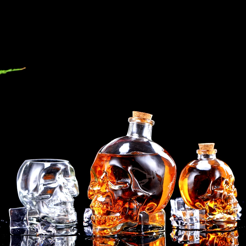 Креативная стеклянная бутылка в форме черепа, утолщенная бутылка для красного вина, бутылка для виски, бутылка для розлива алкоголя, оптовая продажа бутылок для напитков и вина