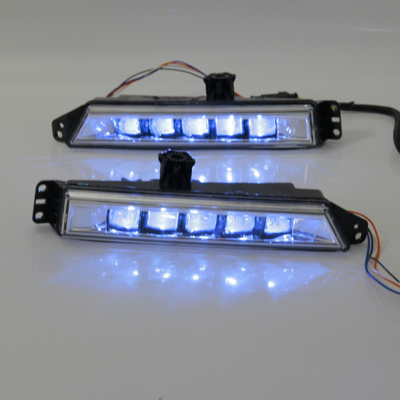 Adecuado para Honda 22-23 Yizhi HRV/HR-V especial luz diurna modificada luz antiniebla delantera Luz de marcha