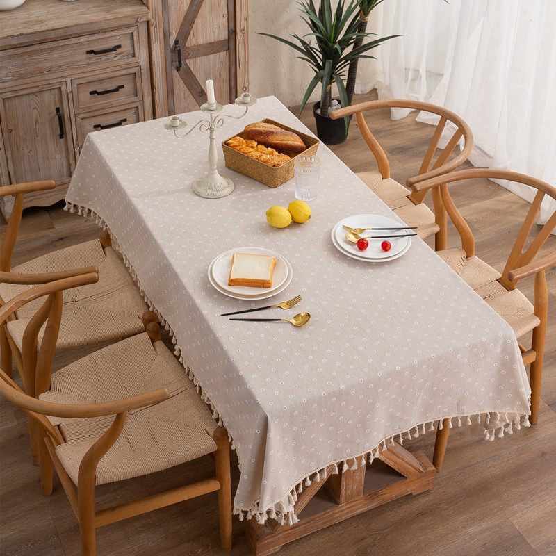 Modern Minimalist Made Of Polyester-cotton Fabric With Printed Daisies And Tassels, Suitable For Home Use As A_voghion.com
