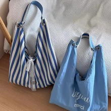 用一只海盐蓝包包来迎接夏日吧~小个子款AB面托特腋下包!通勤女包