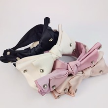 �n����ɫ�l��Ů������Y�͹��^���ֹ��@ĘС�¿߅�r�Љ��l�Ů