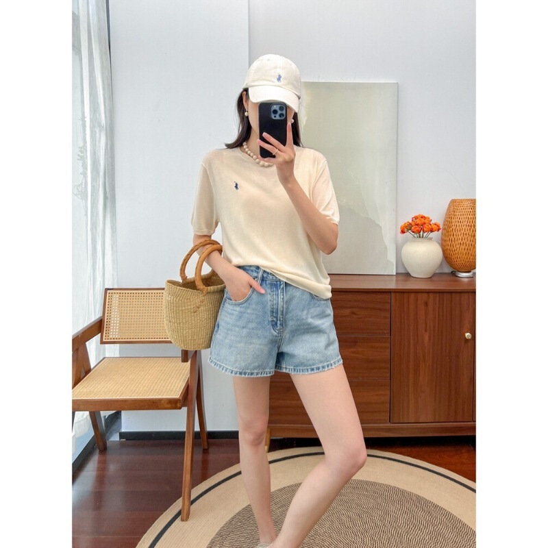 A Versatile Pair of Shorts with Frayed Hem Design, Flattering and Slimming, All-Cotton Wide-Leg Denim Shorts for Women, Summer H052918