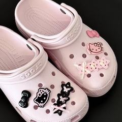 三連星リボンkt猫洞靴ボタンdiyかわいいアニメビーチ靴花取り外し可能装飾部品