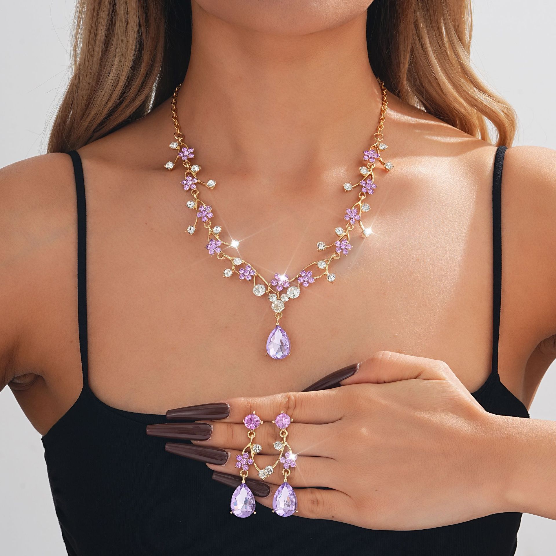 Cross-Border Popular Sweet Diamond Necklace and Earrings Set Two-Piece Set Fashionable Clavicle Chain Bridal Wedding Accessories