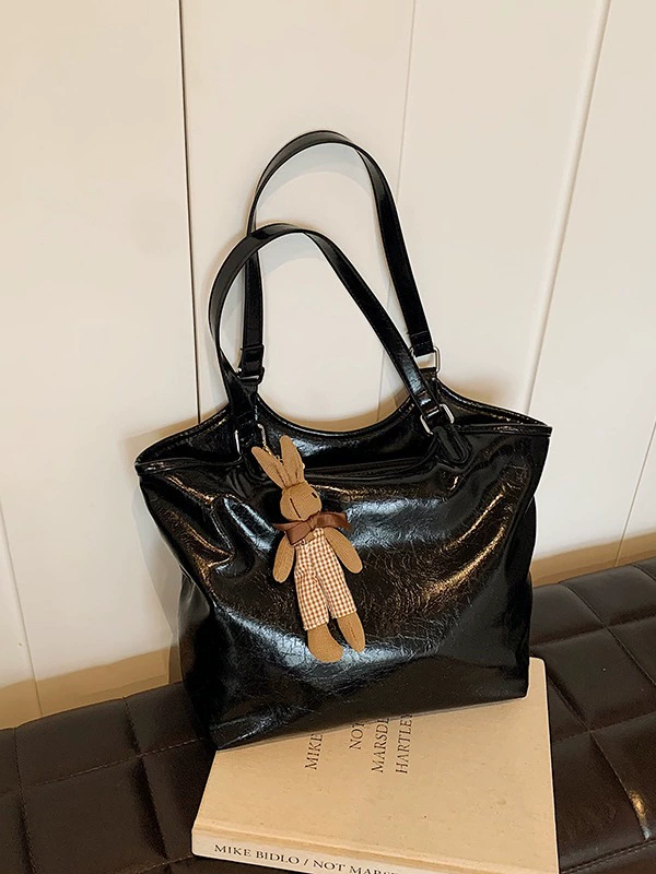 Shoulder bag, capacious one-shoulder purse, high-quality style with pendant charm