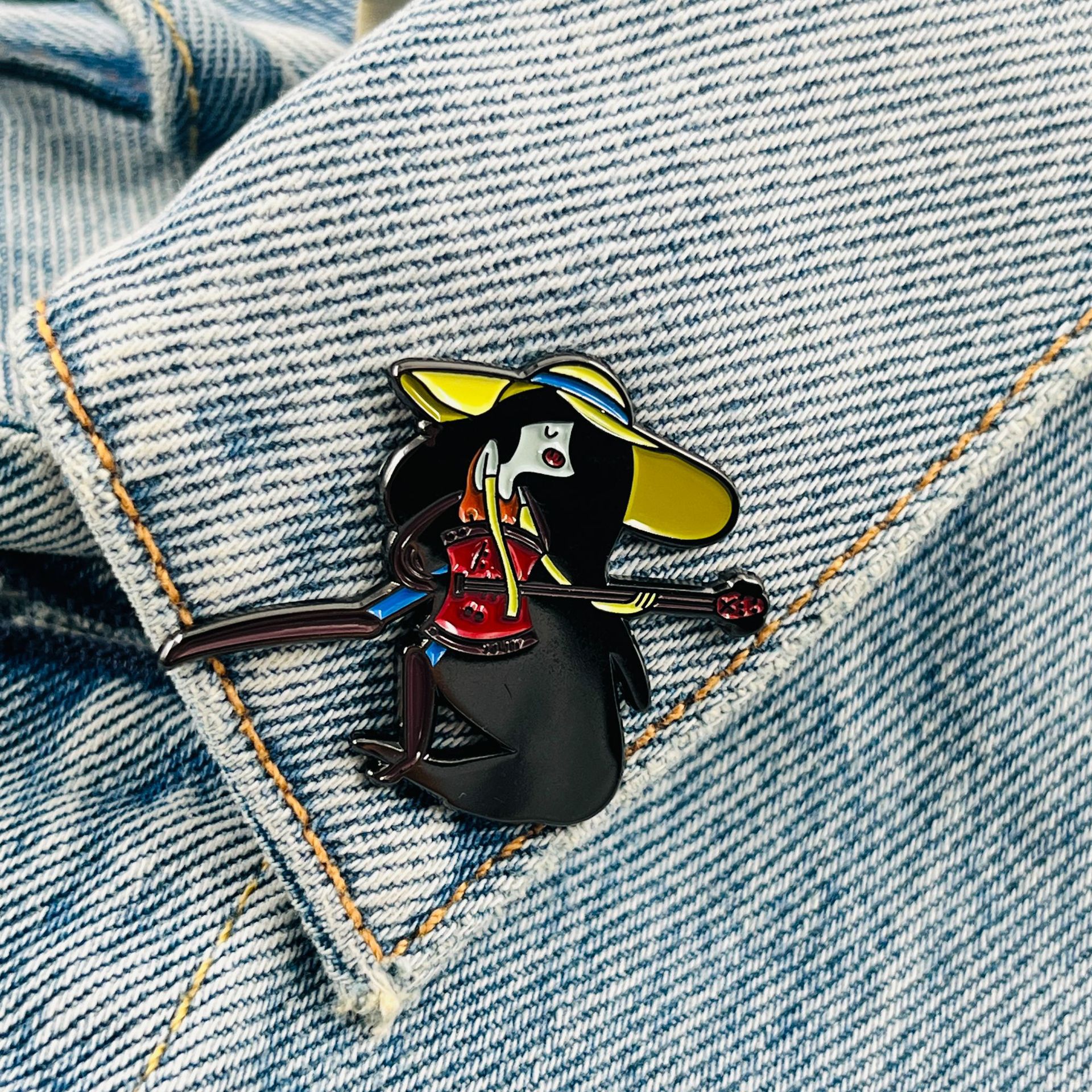 Cool and Stylish Marceline Axe Bass Brooch Adventure Time Anime Merchandise Badge Clothing Backpack Accessories Wholesale