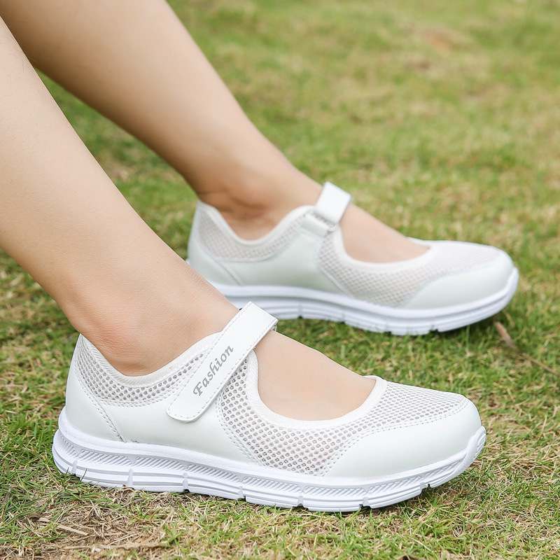 766 zapatos de mujer transfronterizos, zapatos de madre, zapatos planos de suela blanda transpirables para ancianos, zapatos individuales para mujer, zapatos para caminar, zapatos cómodos para el comercio exterior