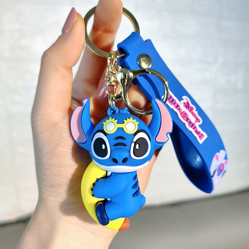 Dibujos animados pvc serie de anime llavero juego de marea muñeca llavero de coche bolsa colgante máquina de garra regalo al por mayor