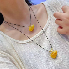 天然俄料鸡油黄蜜蜡葫芦吊坠项链蜜蜡链蜜蜡琥珀雕刻葫芦原石吊坠