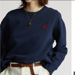 ����RLС�R��Ů�b�A�I��ɫ�l�´̽����ɴ�a���_�ӽq�L��Polo����