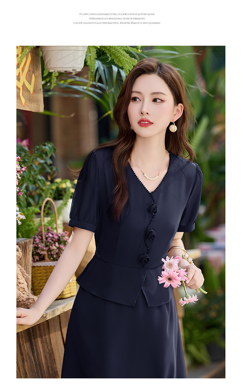 Đầm maxi nữ cổ V phối ren hoa hồng, tay ngắn, thiết kế giả hai lớp, cài khuy vải — tím hoa cà, Xanh lông mòng đen chi tiết 23
