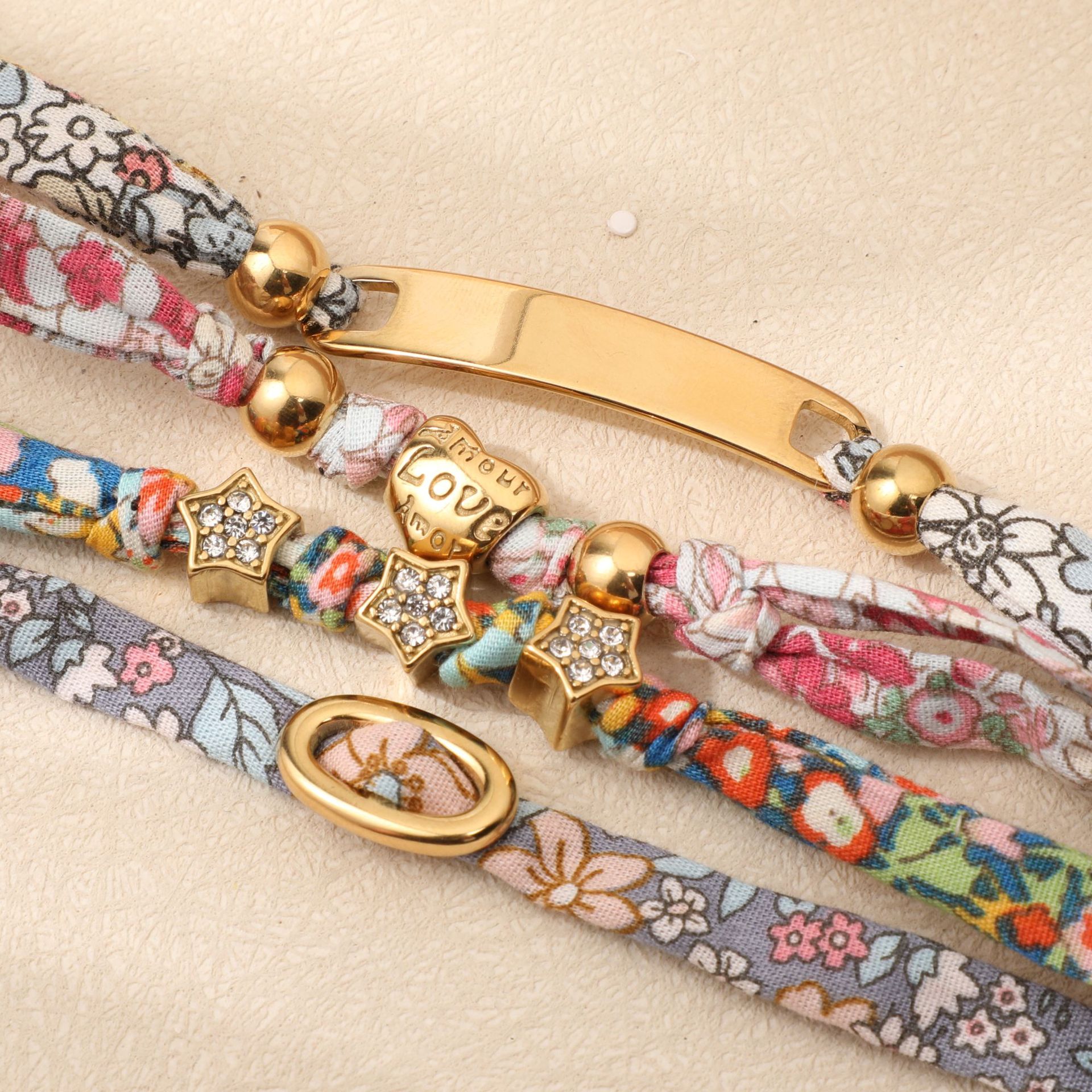 Bracelets Classification Cloth Chain Material Retro Classic Style Printing Star Rhinestones 304 Stainless Steel Bandana Cloth Silk Scarf Cord String Bracelets Wholesale