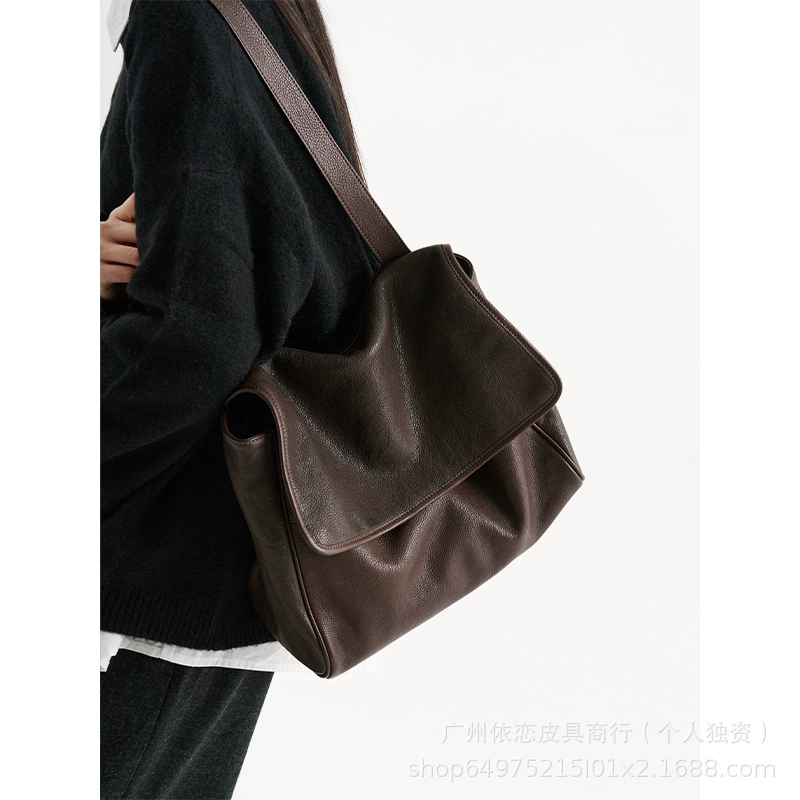Capacious leather one-shoulder bag, cowhide, genuine leather
