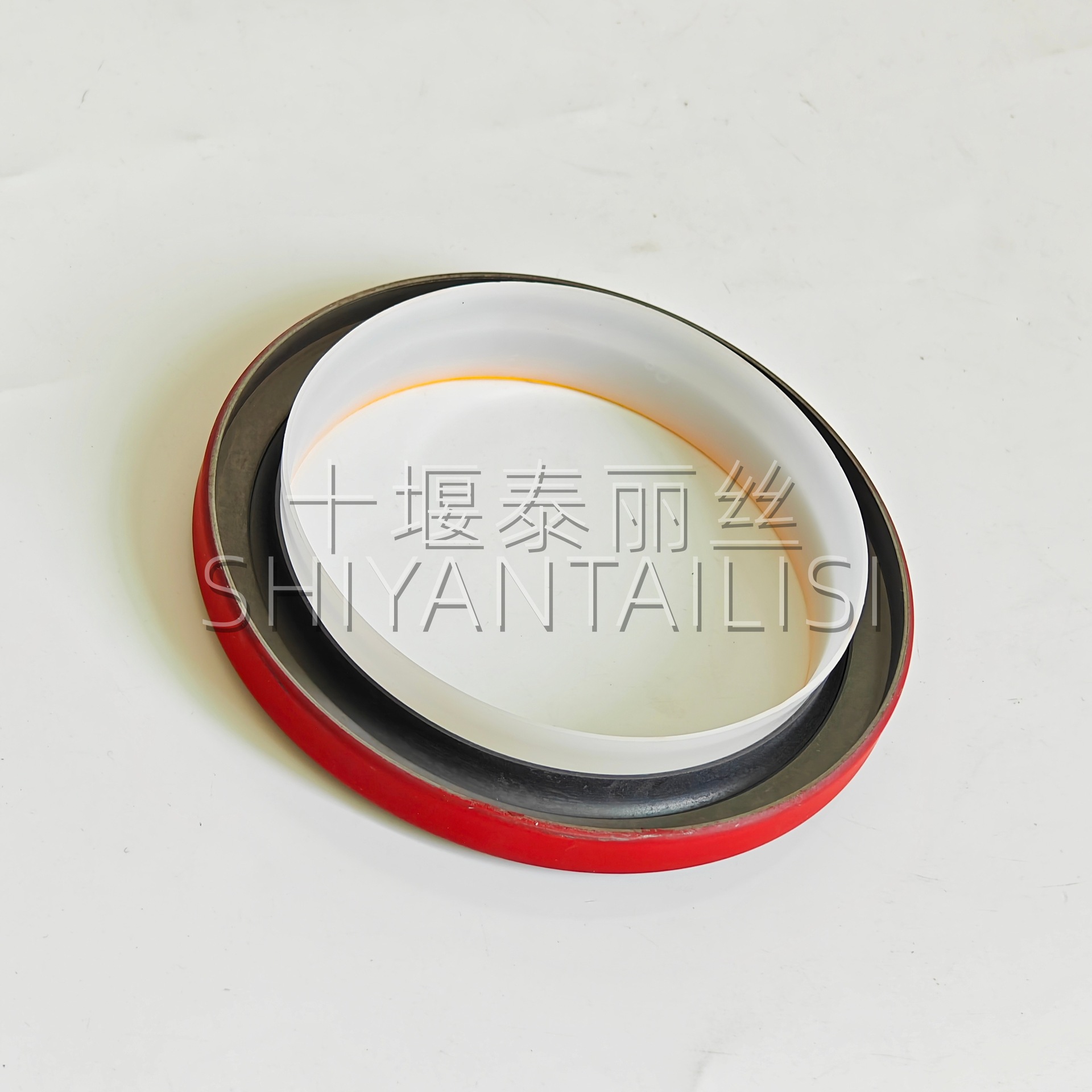 3016792 Crankshaft Front Oil Seal Is Suitable for Cummins Qsk23 Engine 6245-21-3121