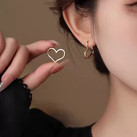 耳钉;耳扣;耳环