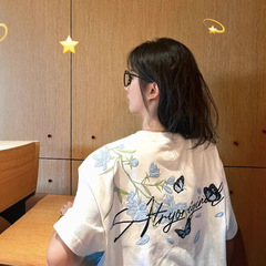 2025 夏の新蝶文字花刺繍ハイエンド半袖 Tシャツ女性の純綿ヘビーカップルトレンディなブランド