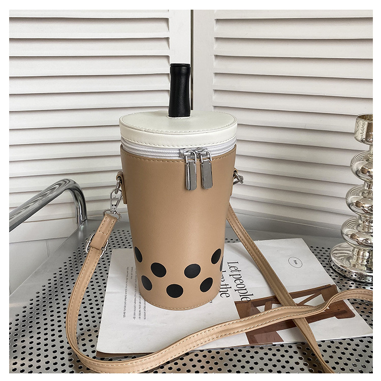 Milk Tea Cup Personalized Women's Single Shoulder Crossbody Trendy New 2024 Explosive Korean Fresh Water Bucket Bag_voghion.com