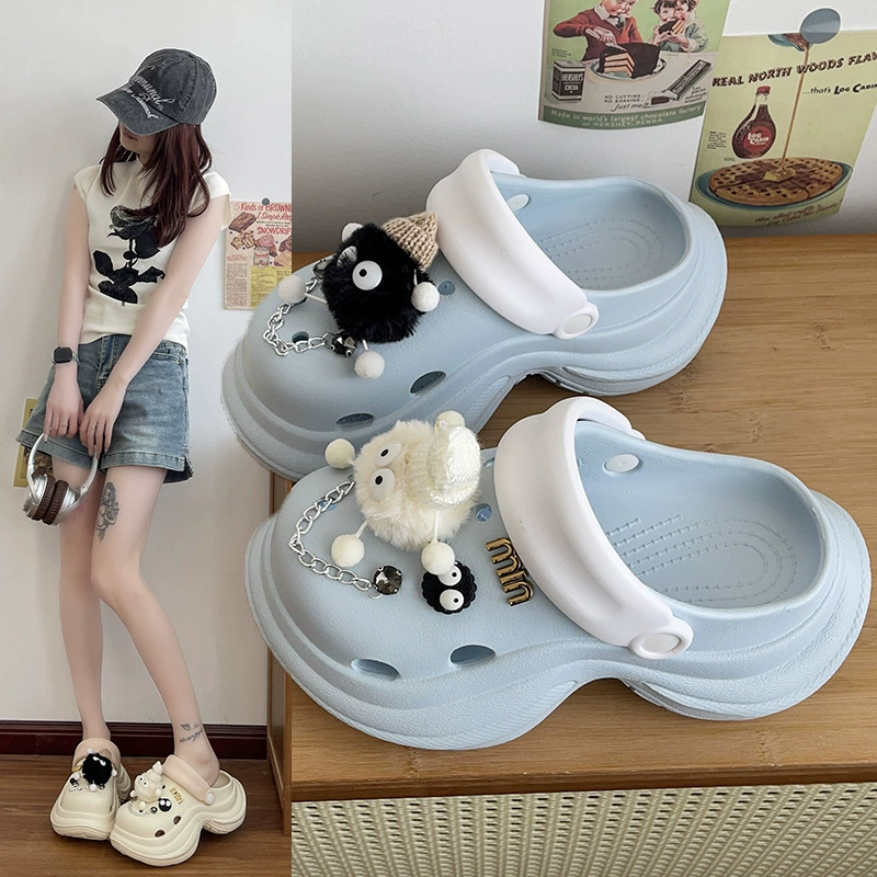 Женские крокодиловые туфли 2025 года, новые, увеличивающие рост, дышащие, мягкие, на толстой подошве, пляжные туфли для верхней одежды, легкие, нескользящие сандалии