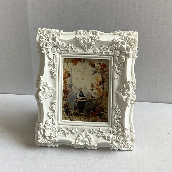 Wall retro photo frame