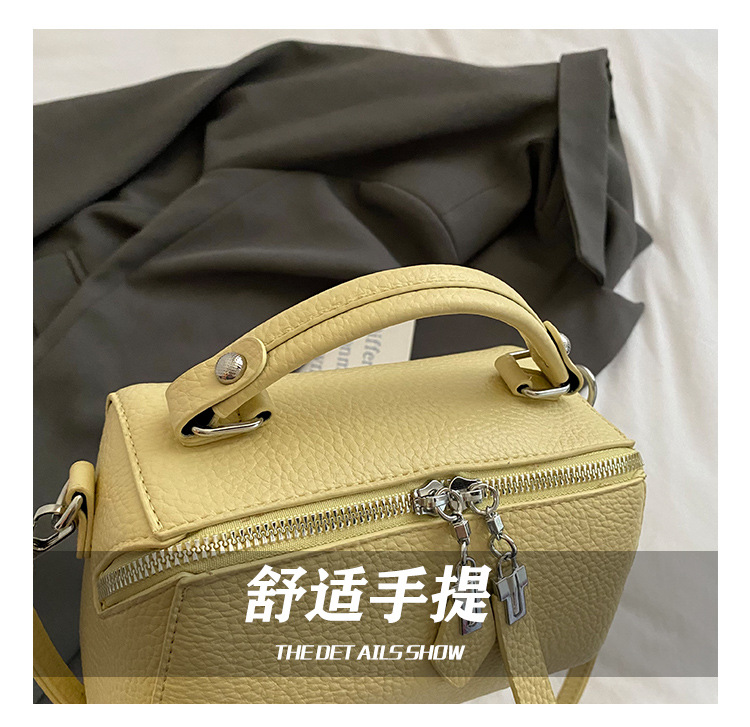 Korean retro fashion hand-held box bag for women 2025 new trendy and versatile small square bag, a niche and simple crossbody bag undefined