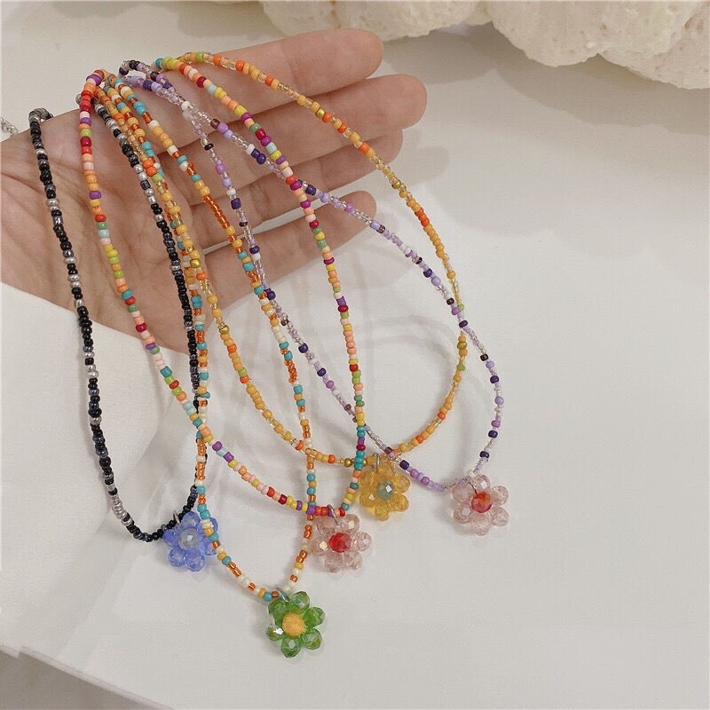 Korean Style INS Style Candy Vintage Color Crystal Necklace Small Daisy Cute Sweet Flower Necklace Necklace Wholesale Korean Style INS Style Candy Vintage Color Crystal Necklace Small Daisy Cute Sweet Flower Necklace Necklace Wholesale