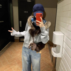 ベルベットの厚いデザイン感毛襟のコートの女性服の小さなカジュアルな外にカーディガンのジッパーと帽子の上着の女性がついている