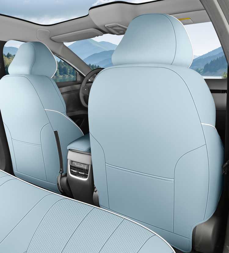 Xpeng MONAM03 car-specific seat cushion, perforated and breathable leather style, all-season full-coverage car seat cover, 26