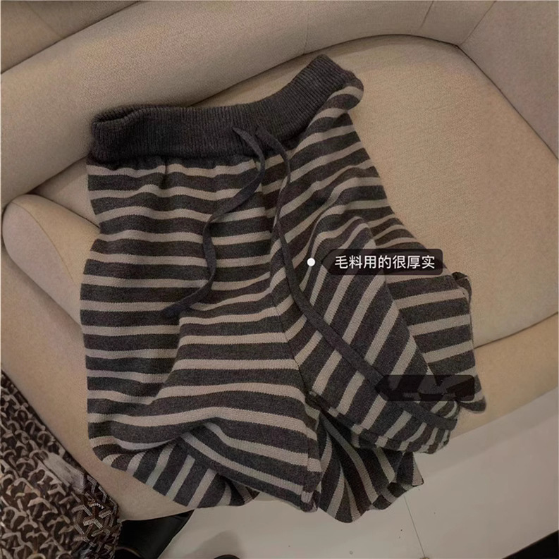 厚实暖暖条纹毛线阔腿裤女2025秋冬新款慵懒风针织休闲直筒裤子潮