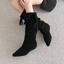 朱朱家2025秋冬新复古尖头长筒靴褶显瘦平跟长靴女鞋26J3605